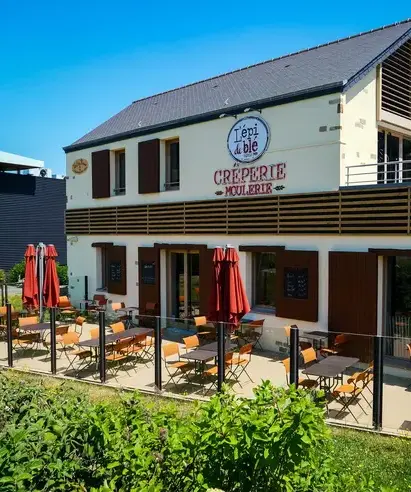 restaurant terrasse La Mézière-1